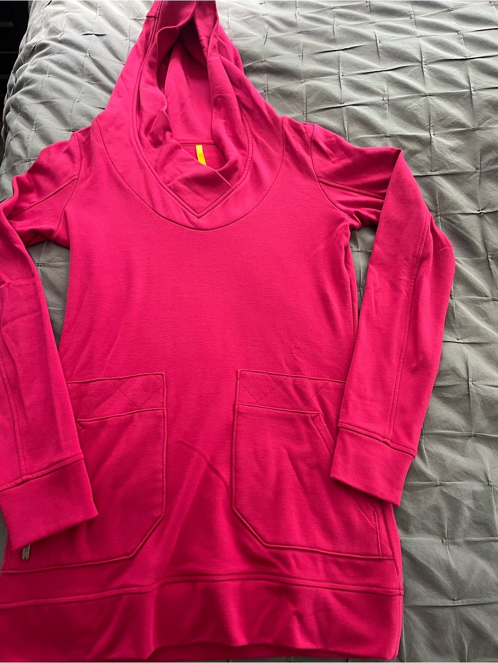 Lole Women’s Bright Fuchsia Scoop-Neck Hoodie